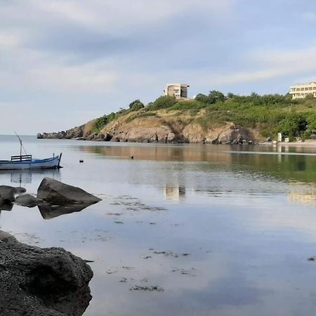 Dobrevi Guest House Sozopol Exteriör bild